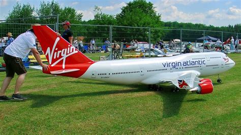 largest rc model airplane.